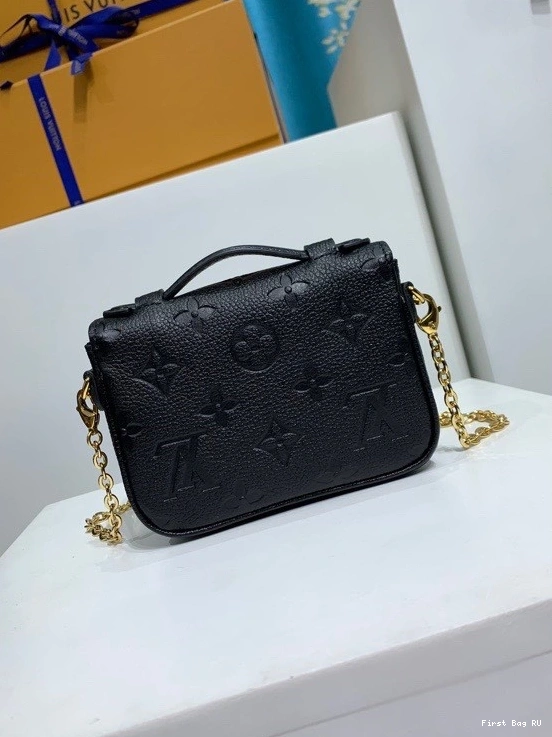 First bags ru Vuitton Louis METIS MICRO 0816